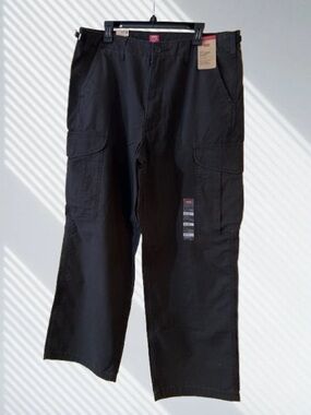 Levi's Black XX Cargo Pants - Relaxed Straight Utility